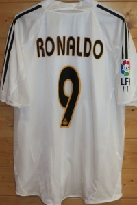 trikot-1594-real-ronaldo-r6D1232DA-5712-0E1E-68EF-4009A54E1888.jpg