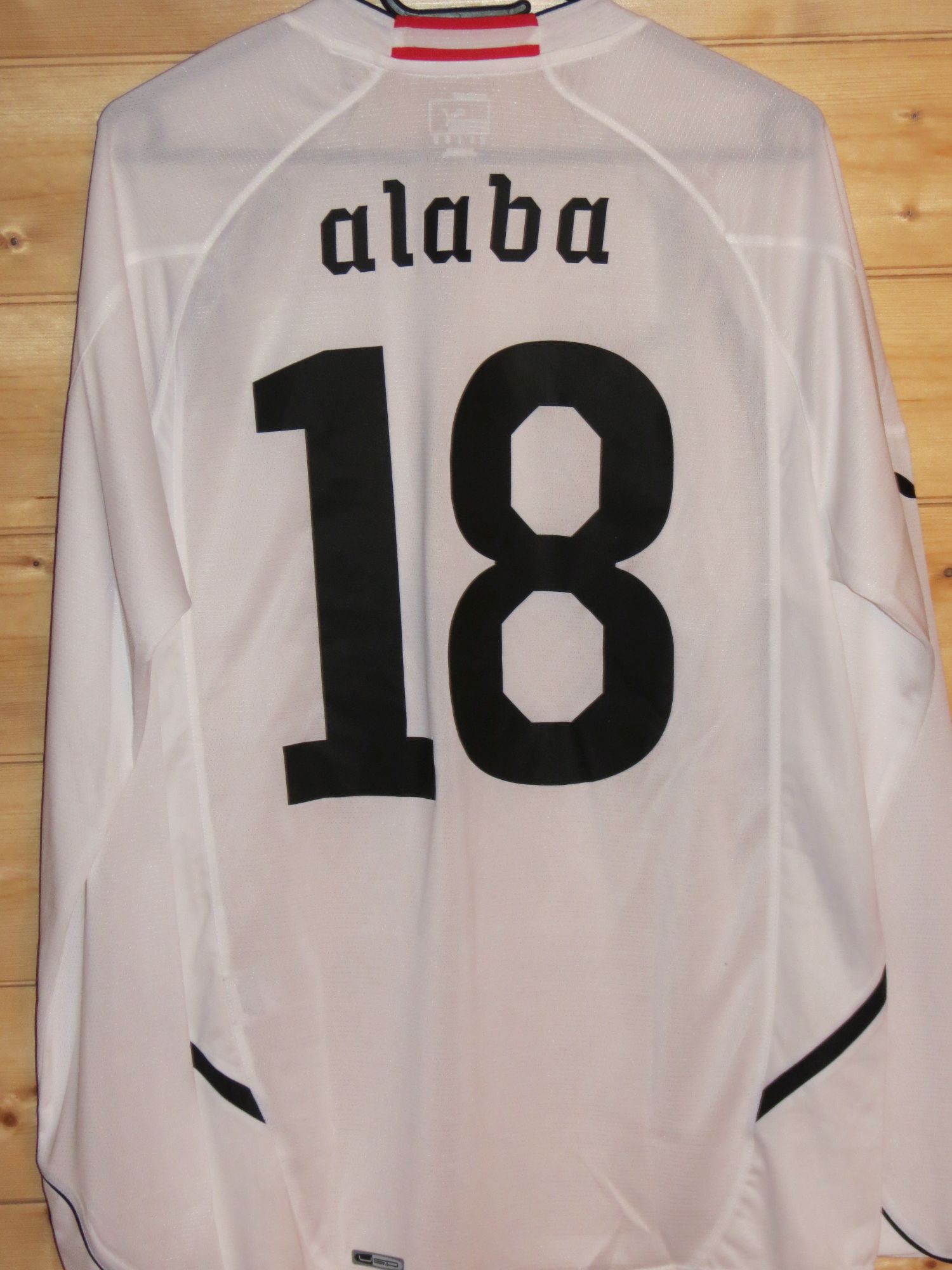 trikot-764-oesterreich-alaba-rE858466F-971E-44B0-3BBE-C5DD02489D0A.jpg